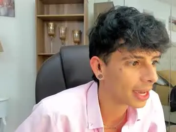 Chaturbate Best live sex cam show of andyxibrat