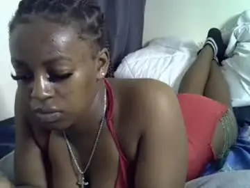 Chaturbate Live Sex Cam of sexy_linda022