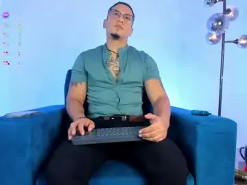 Chaturbate Live Sex Cam of joshmiller___