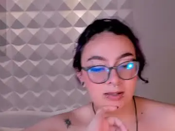 Chaturbate Watch Live Sex Cams of loiseharper