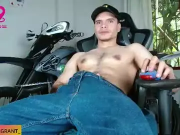 Chaturbate Live Porn of ash_wingrant