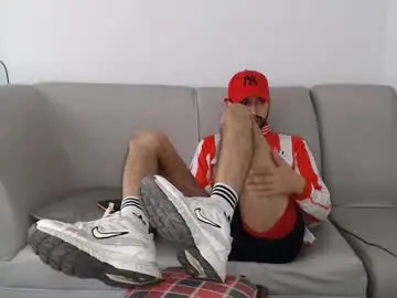 Chaturbate Best Webcam of adrian_falcon