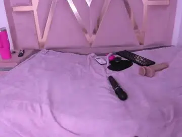 Chaturbate Adult Video Chat of ambarglowasm