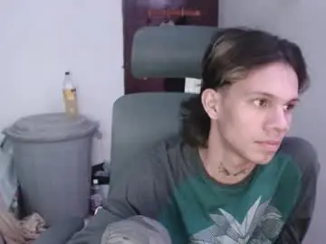 Chaturbate Live Sex Cam of andy_dan1