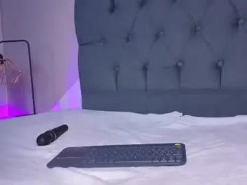 Chaturbate Live Sex Cam of sweet_kitty_3