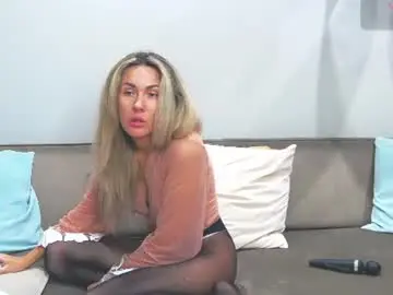 Chaturbate Best live sex cam show of anissalogan