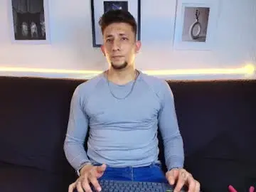 Chaturbate Free Live Porn of maykol_victoria