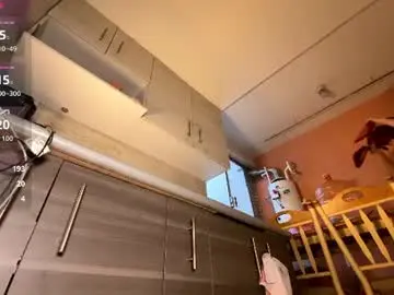 Chaturbate Live Sex Cam of luna_luuvz