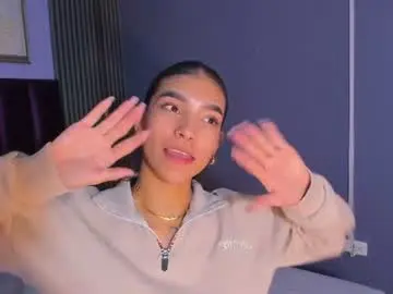 Chaturbate Free Live Porn of laura_aristizabal_19