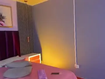 Chaturbate Best live sex cam show of laura_aristizabal_19
