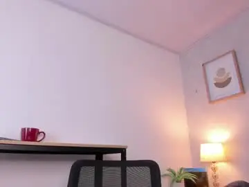 Chaturbate Live Sex of caroline_dh