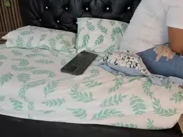 Chaturbate Live Sex Cam of melissa_valentino