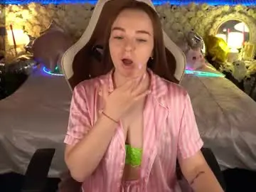Chaturbate Free Porn Cam of foxyshyyy