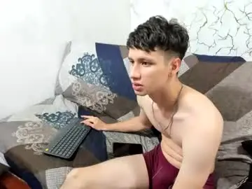 Chaturbate Adult Video Chat of daniel_hot_11
