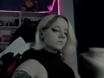 Chaturbate Live Porn of holy_mistresss