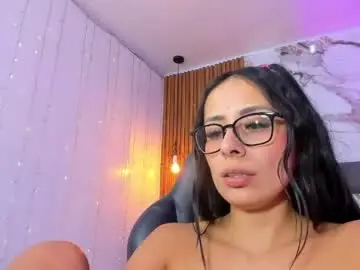 Chaturbate Watch Live Sex Cams of lia_roux1