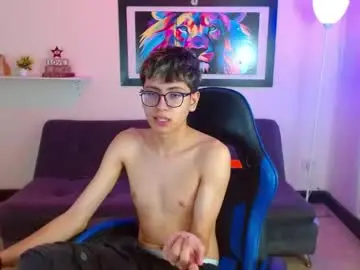Chaturbate Nude Webcam of alexcum_18