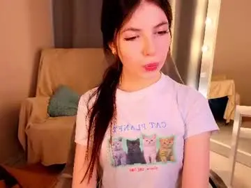 Chaturbate Adult Webcams of cynelle