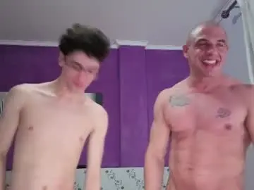 Chaturbate Adult Webcam of twinkanddaddy_69
