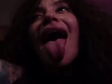 Chaturbate Nude Webcam of darknes_lilith18