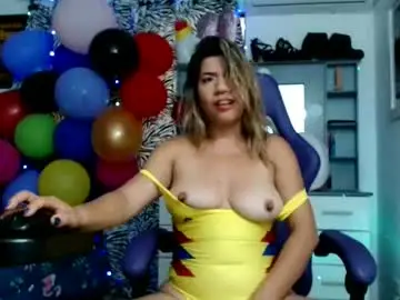 Chaturbate Live Sex Cam of hot_sexy_bunny