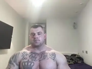 Chaturbate Live Porn of jackyhuge