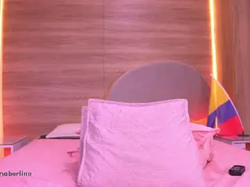 Chaturbate Live Sex Cam of dannaberlin