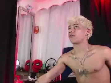 Chaturbate Best live sex cam show of milan_anxel