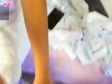 Chaturbate Live Sex Cam of liss_reyes