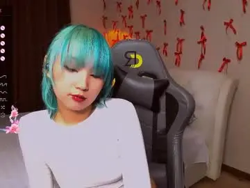 Chaturbate Live Sex Cam of milla_waves