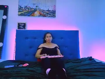 Chaturbate Best live sex cam show of derly_milf