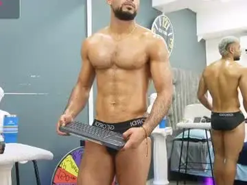 Chaturbate Live Sex Cam of emilio_brandon