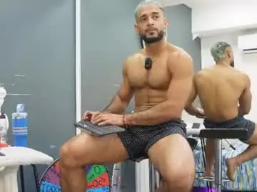Chaturbate Live Porn of emilio_brandon