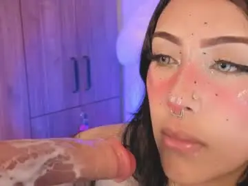 Chaturbate Sex Cam of ashlynnlowe_