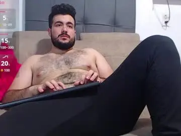 Chaturbate Free Porn Cam of paulsprominence_25