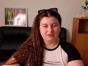Chaturbate Live Sex Cam of katina_deeplou4