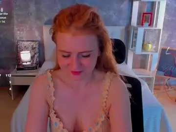Chaturbate Live Sex Cam of shiny_lisss