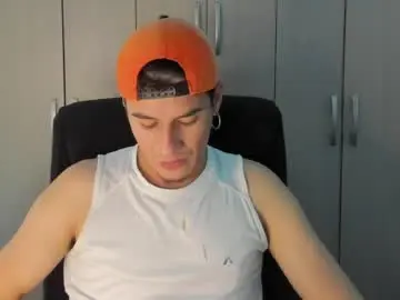 Chaturbate Live Sex Cam of dominic_radccliffe