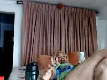 Chaturbate Sex Cam of tatianagiraldo12