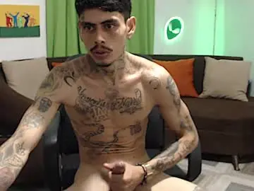 Chaturbate Live Porn of alpha_zom