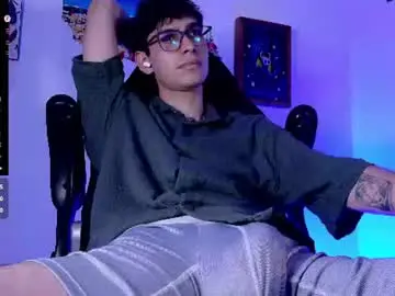 Chaturbate Live Sex Cam of khozler_