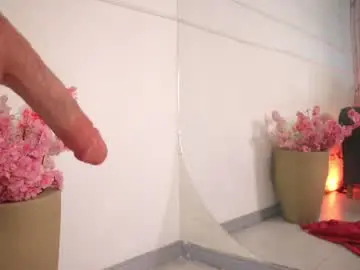 Chaturbate Live Sex Cam of alyssa_joness