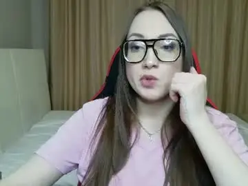 Chaturbate Nude Webcam of carolineglow_