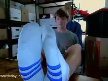 Chaturbate Sex Cam of deeyungguy