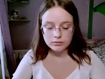 Chaturbate Live Sex Cam of roseelynn