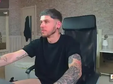 Chaturbate Free Porn Cam of jonahshaw