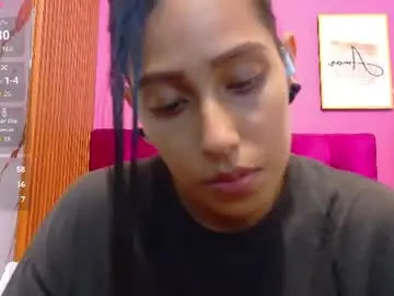 Chaturbate Live Sex Cam of skinnyneighbour_