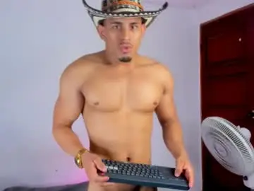 Chaturbate Best live sex cam show of alan_newton1