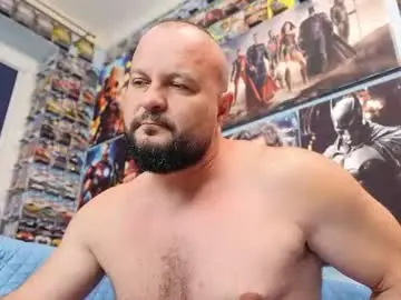 Chaturbate Watch Live Sex Cams of muscular_bear