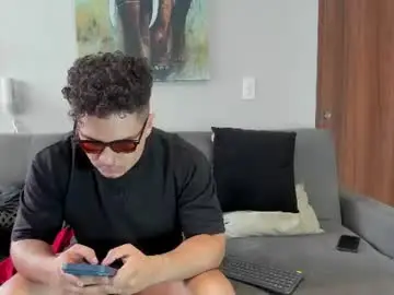 Chaturbate Watch Live Sex Cams of straight__friends